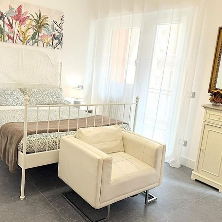 Trastevere For You... 3 Bedrooms Apartment โรม ภายนอก รูปภาพ
